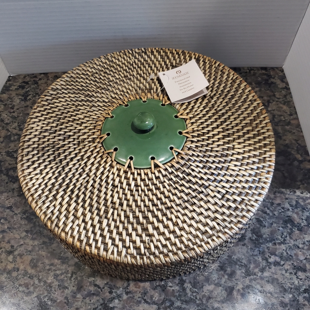 Zodax Natural Woven Busket.